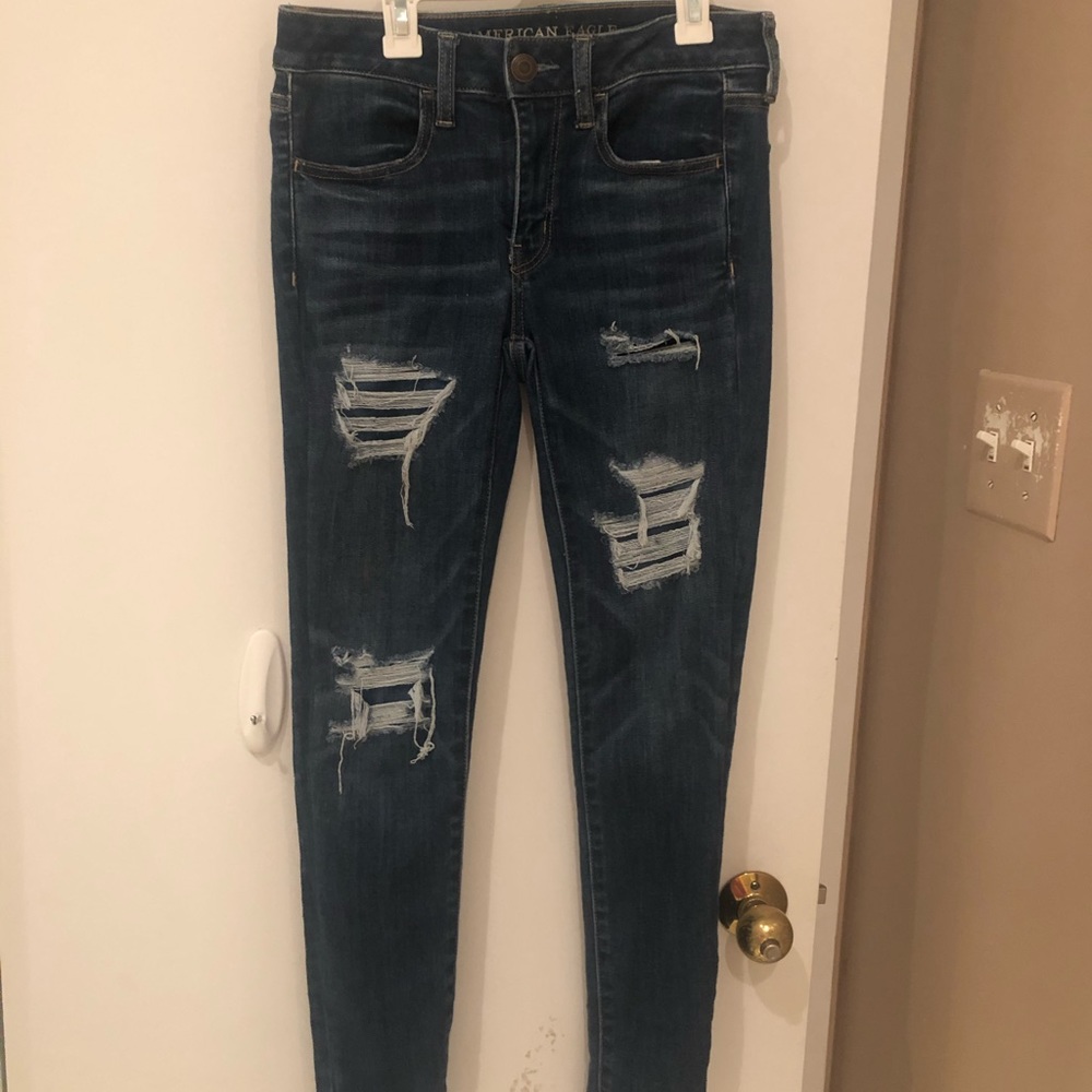 American Eagle size 6 dark blue ripped jeans